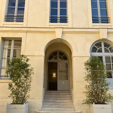 Charles Le Brun, Face Au Chateau De Versailles, Avec Parking Prive فيرفاي