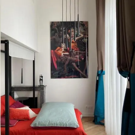 Charles Le Brun, Face Au Chateau De Versailles, Avec Parking Prive 4*