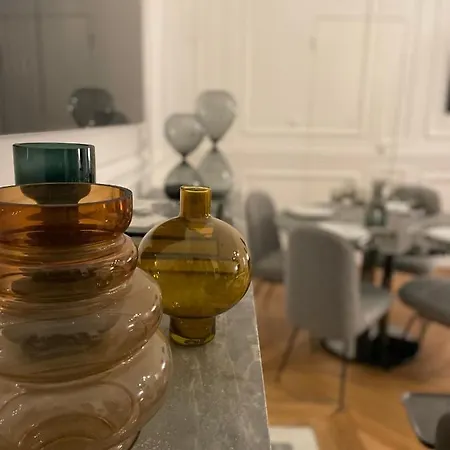 Aparthotel Charles Le Brun, Face Au Chateau De Versailles, Avec Parking Prive 4*